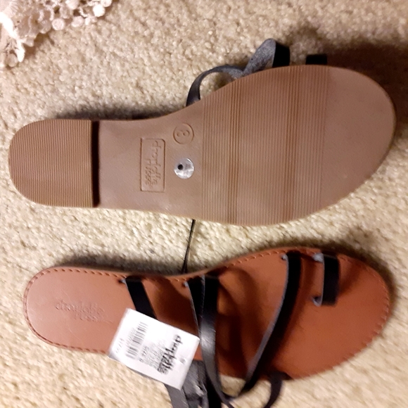 Sandals - Picture 2 of 2